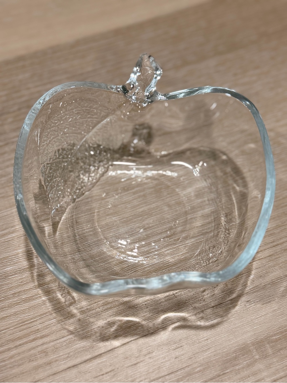Clear Glass Apple-Shaped Bowl - Decorative Home Art